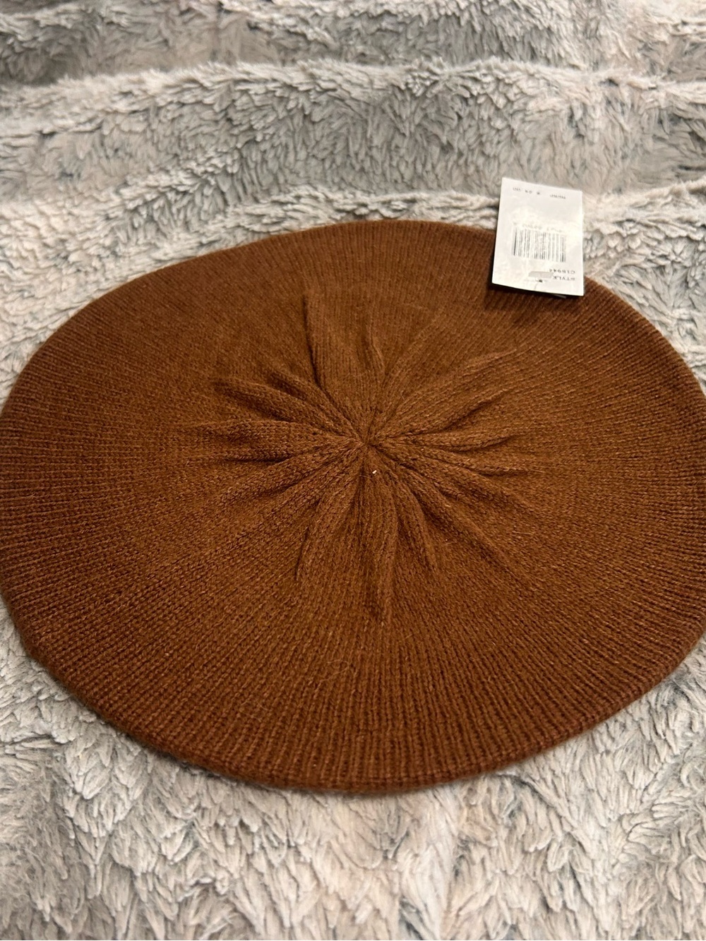 NWT Brown Knit Star Pleat Beret Hat – Autumn Chic